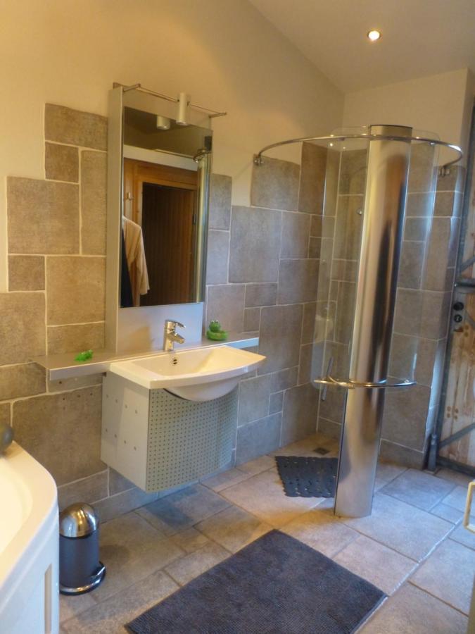 Hébergement de vacances Onder De Peppel Met Sauna En Jacuzzi Wijk en Aalburg